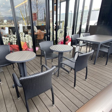 テラス席もございます